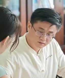 中医主治医师李中宝